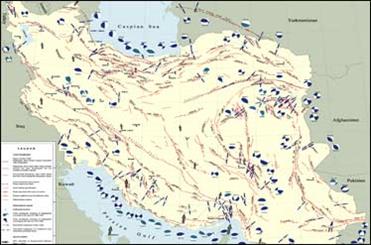 وجود بیشترین جمعیت ایران روی گسل های فعال/ کم لرزه ترین شهرها کدامند