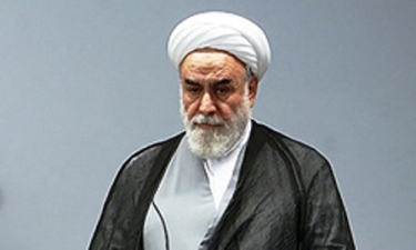 آیت الله گیلانی جزو فدائیان انقلاب اسلامی بودند / ایشان احکام قضایی را حتی برای نزدیک ترین افراد بدون ملاحظه اجرا می کردند