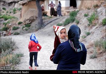 حاجی آبادی ها چشم انتظار انتقال به مکان جدید/ جابجایی روستا به دلیل کمبود اعتبار متوقف شد