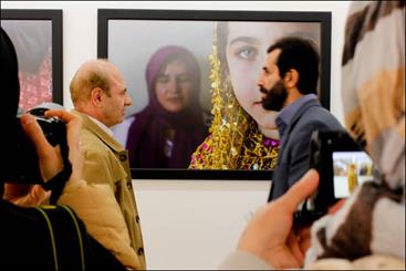 روی دیگر جنگ از نگاه عکاسان ایرانی و اسپانیایی/ صلح حق همه بشریت است