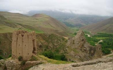 سیاهکل همچون نگین سبز بر تارک گیلان می درخشد / دیلمان مظهر شکوه تاریخ و زیبایی