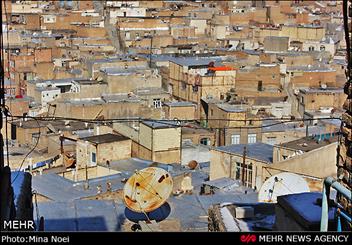  ترک خوردگی دیوار برخی منازل بر اثر زلزله در تبریز