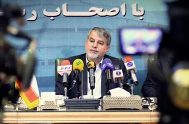 هدف شبکه‌هایی مانند «من و تو» از تاریخ‌سازی تطهیر جنایات پهلوی است