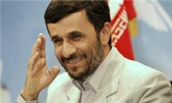 محمود احمدی‌نژاد وارد مشهد شد