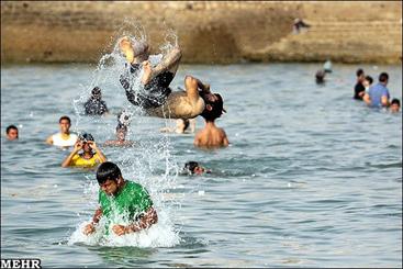 شناگاه‌های بوشهر غیربهداشتی است/ آماده‌سازی 3 شناگاه برای فصل تابستان