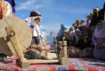 تار و پودهایی از جنس طبیعت/ نمایشگاه دستبافته های عشایری تبریز مجالی برای معرفی صنایع دستی اصیل