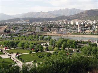 یاسوج حریری سبز بر دامن دنا/ بلوطها بر سر مسافران سایه می افکنند