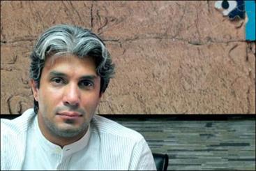 آریا عظیمی‌نژاد از «ریشه‌های واژگون» گفت/ حاشیه‌نشینی موسیقی نواحی