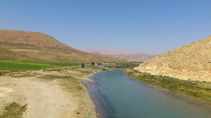 آبیاری محصولات کشاورزی با آب آلوده زاینده رود/ کشاورزان از آب های زیرزمینی محصولات خود را آبیاری کنند