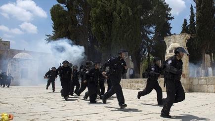 زخمی شدن 30 فلسطینی در حمله به مسجدالاقصی/ ورود دو وزیر صهیونیست به مسجد