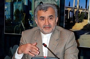 اهدای لوح تقدیر انجمن روابط عمومی ایران به باقر سخایی