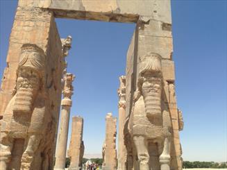 Iran, Italy to cooperate in archeological explorations in Persepolis



