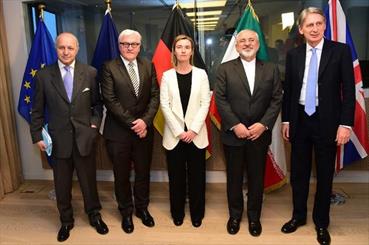 Zarif meets Mogherini, European FMs in Brussels