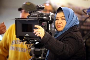 Chicago to review Pouran Derakhshandeh films