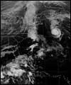 اعصار قوي جدا في طريقه الي ارخبيل اوكيناوا الياباني