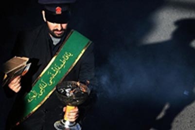 مداحی خادم امام رضا(ع) در تجمع حماسی مردم همدان