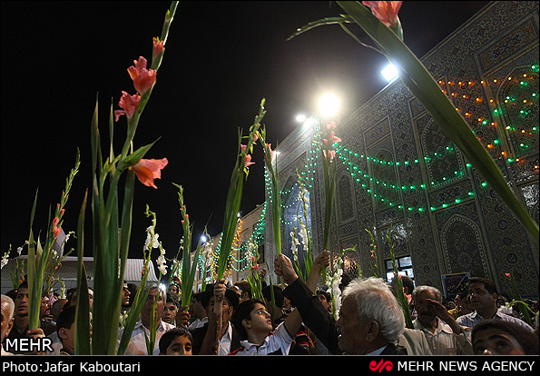 عکس حرم امام رضا در شب ولادتش