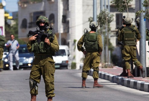 اسرائیلی فوج نے مغربی پٹی میں 11 فلسطینیوں کو گرفتار کرلیا