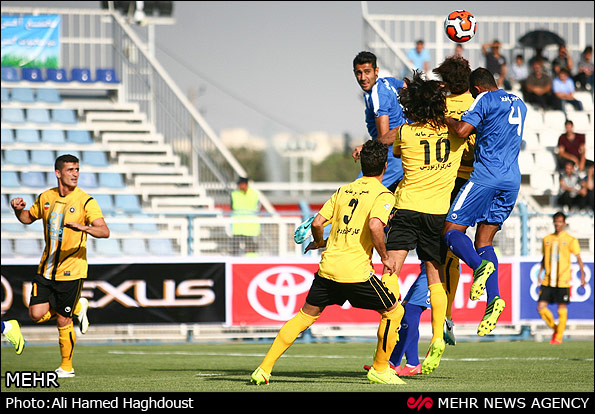 ISNA - Sepahan, Saipa win their matches